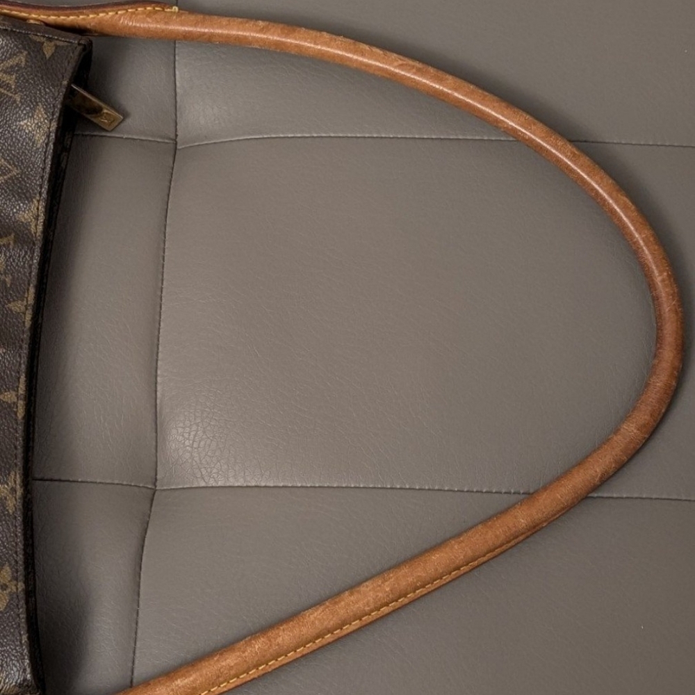 Louis Vuitton Looping GM - Picture 5 of 9